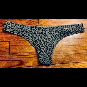 Victoria’s Secret Incredible No Show Animal Print Thong